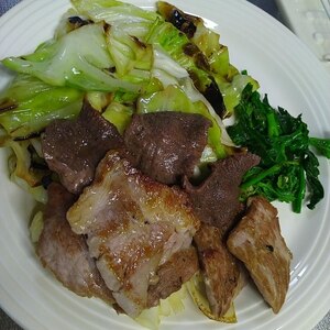 牛バラ肉とキャベツとピーマンの炒め物